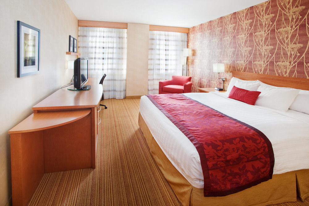 Courtyard By Marriott Toronto Vaughan Exterior foto